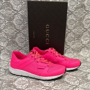 Gucci Women's Pink Sneakers